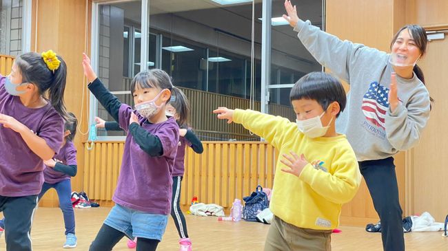 SHINY DANCE ACADEMY【磯子ダンススクール／幼児クラス】