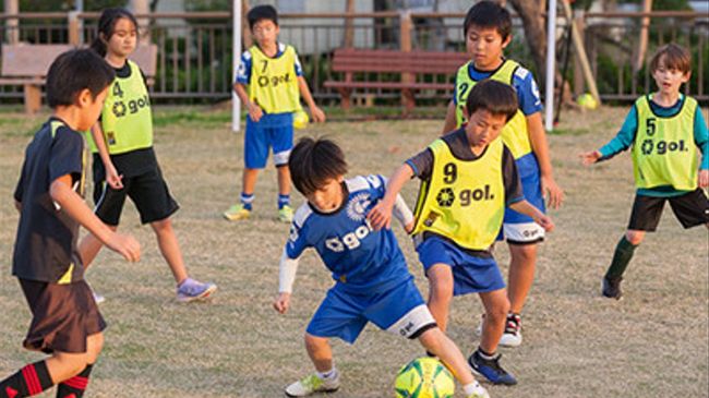 ソーマプライア沖縄【フットボールスクール・宜野湾教室・3歳〜小学2年生】