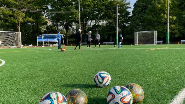 東京キラキラ FOOTBALLスクール【大人のプライベートサッカークラス】